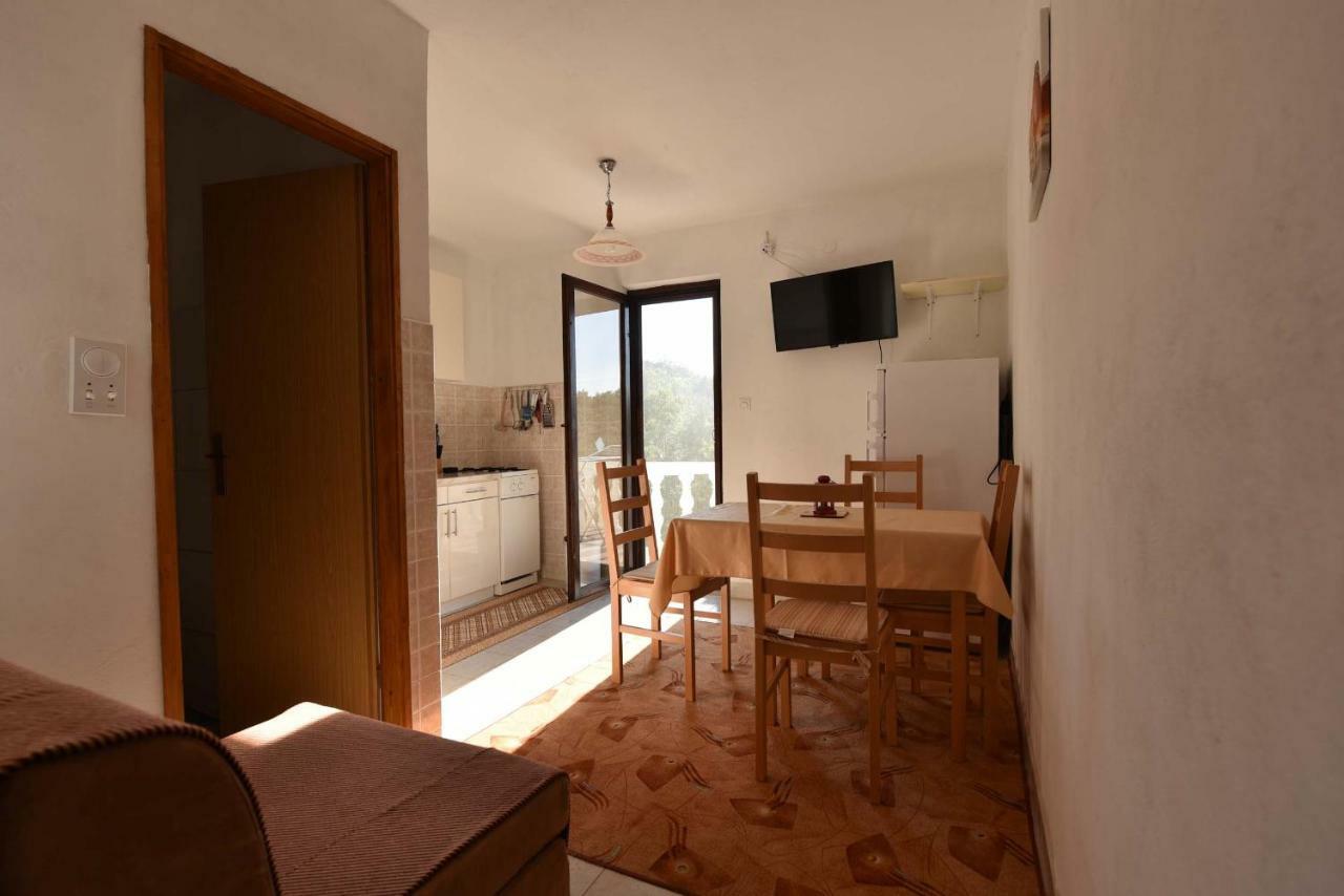 Apartmani Marko Gdinj Exteriér fotografie
